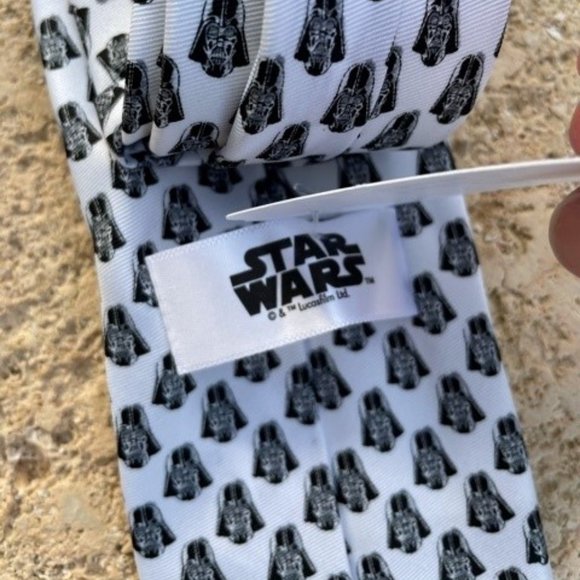 Star Wars Darth Vader Neck Tie - White - Picture 2 of 7